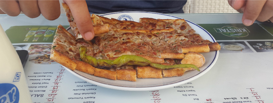 Dost Pide Kuşbaşılı Pide, Kuşbaşılı Kaşarlı Pide , Kıymalı Pide, Kıymalı Kaşarlı Pide